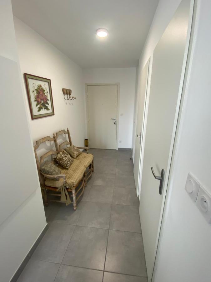 Appartement Type 2 Neuf +Grande Terrasse Le Lavandou Zewnętrze zdjęcie